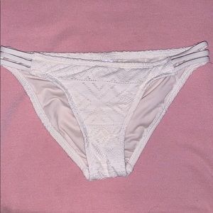 Off white lace bikini bottoms!